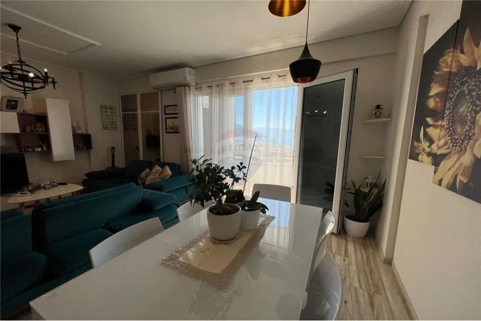 Vlore, shitet apartament 3+1+Ballkon Kati 4, 148 m² 295.000 € (Tek Porti)