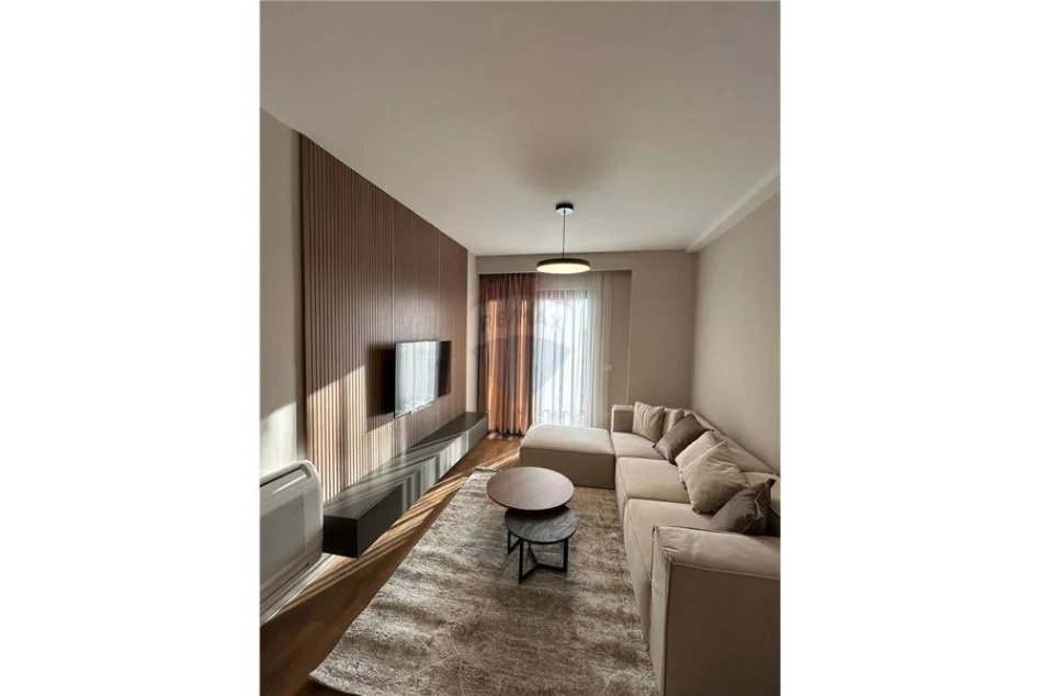 Tirane, jepet me qera apartament 1+1 Kati 20, 73 m² 1.000 € (Rruga Muhamet Gjollesha)