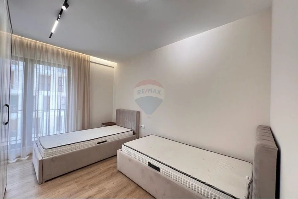 Tirane, jepet me qera apartament 2+1+Ballkon Kati 3, 91 m² 650 € (teodor keko)