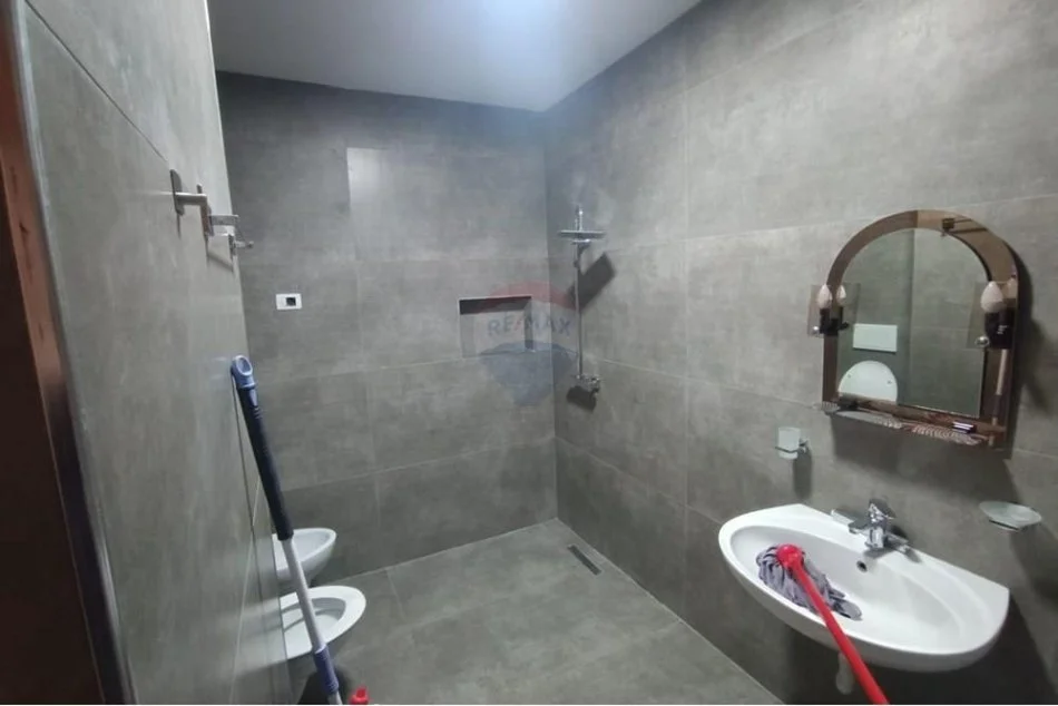 Tirane, jepet me qera apartament 1+1 Kati 5, 73 m² 500 € 