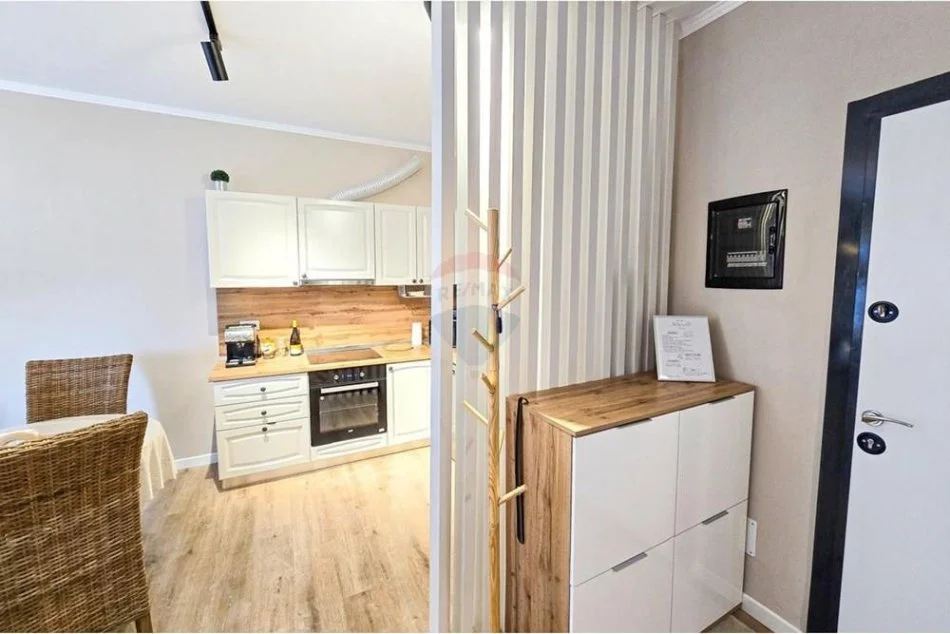 Tirane, shitet apartament 1+1 Kati 2, 74 m² 140.000 € 