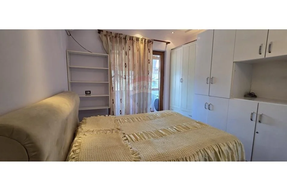 Tirane, jepet me qera apartament 2+1 Kati 6, 85 m² 600 € (vasil shanto)