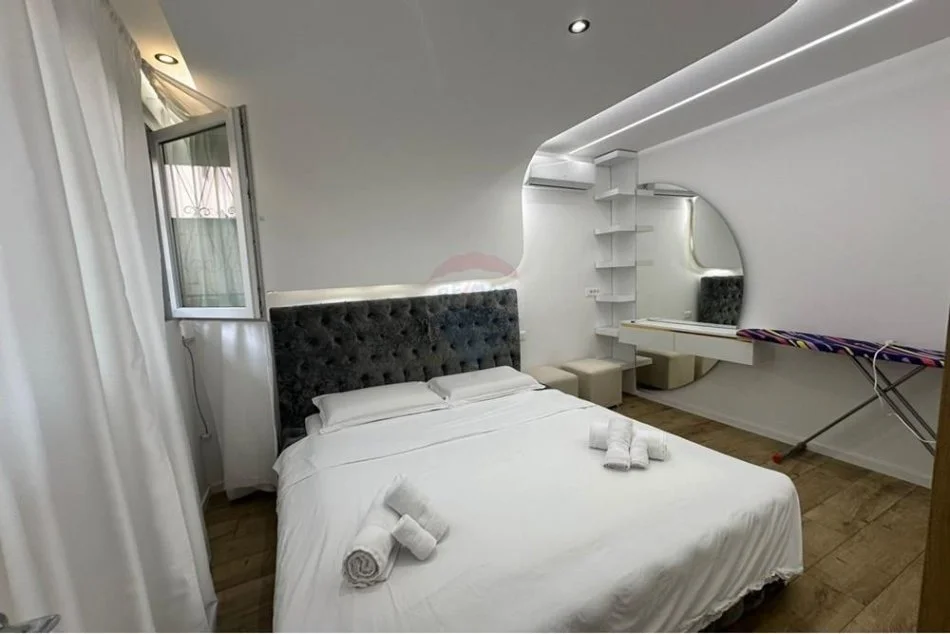 Tirane, jepet me qera apartament 1+1 , 55 m² 650 € (Rr. Muhamet Gjollesha)