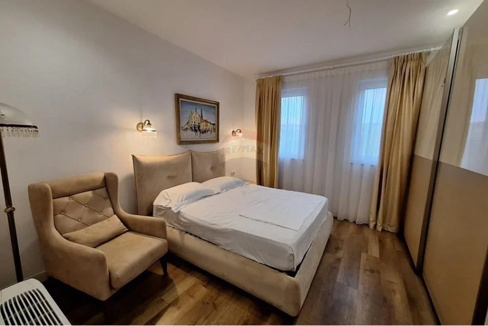 Tirane, jepet me qera Vile 4+1+Ballkon , 525 m² 1.800 € 