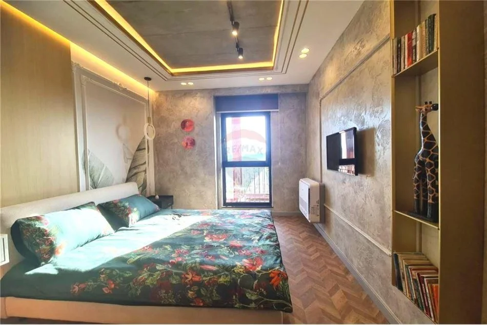 Tirane, jepet me qera apartament 1+1 Kati 20, 77 m² 1.000 € (Rruga Kavajes)