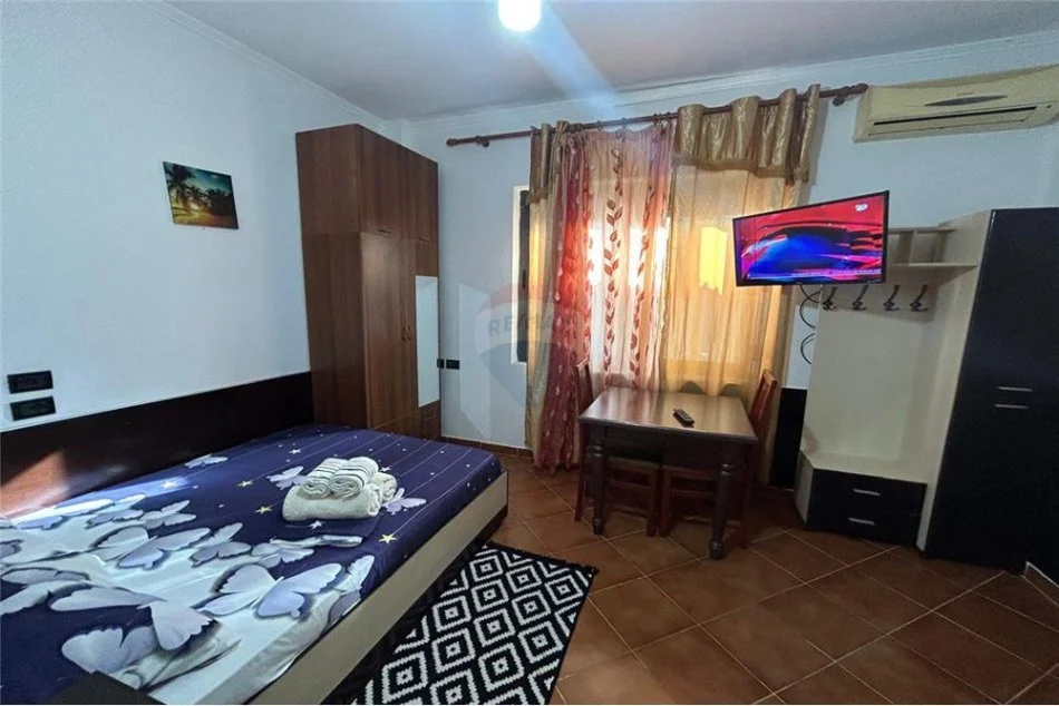 Tirane, jepet me qera apartament 1+1 Kati 2, 58 m² 330 € (Rruga besa)