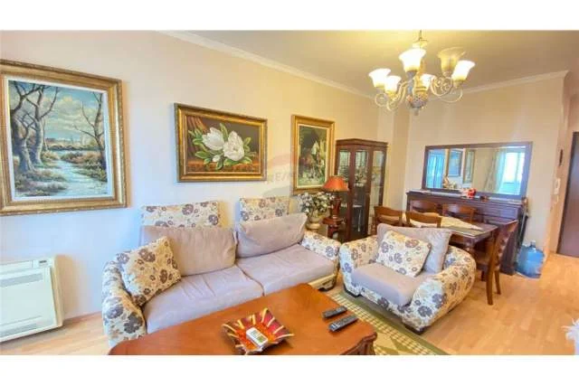 Tirane, jepet me qera apartament 2+1+BLK Kati 4, 90 m² 550 Euro (Te Ring Center)