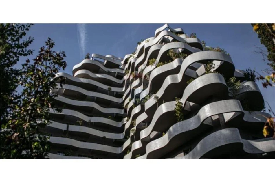 Tirane, shitet 3+1 Kati 8, 266 m² 1,000,000 € (APARTAMENT 3+1+2 PER SHITJE TE LION PARK!)