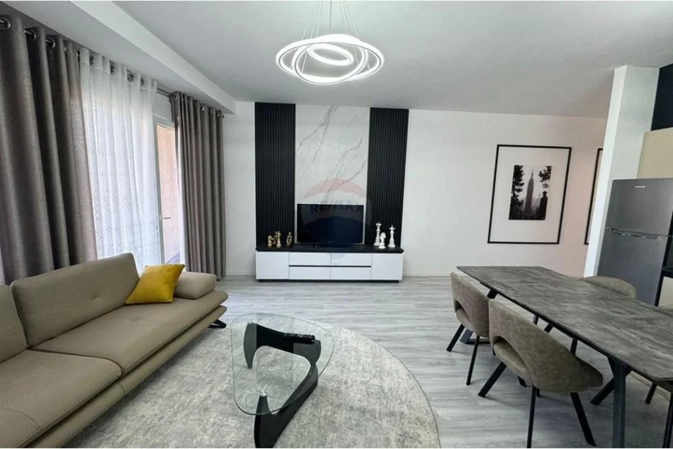 Tirane, shitet apartament 3+1 Kati 4, 143 m² 340.000 € (Rr. Hamdi Sima)