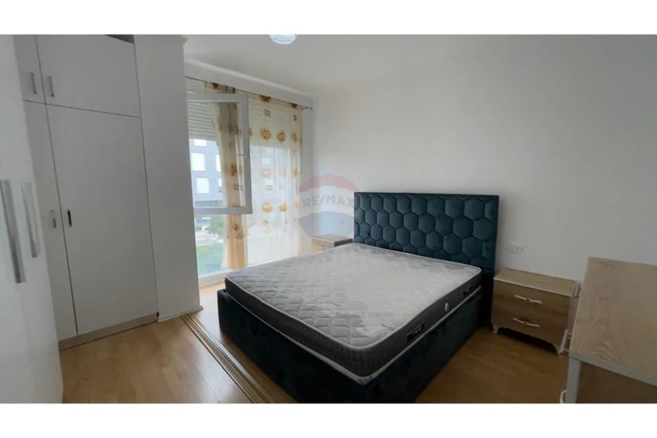 Tirane, jepet me qera apartament 1+1+Aneks+Ballkon Kati 3, 67 m² 500 € (Don Bosko)