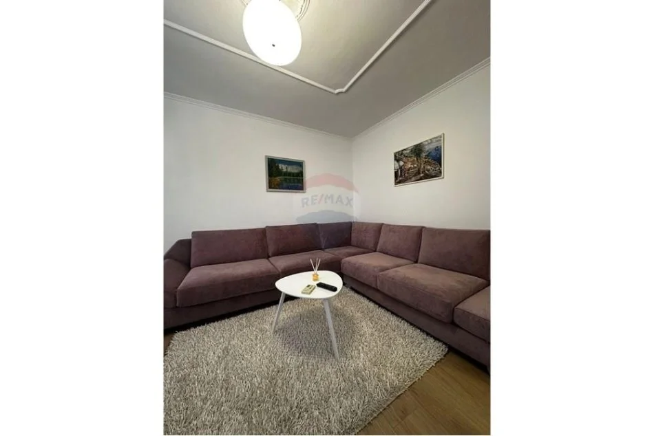 Tirane, jepet me qera apartament 1+1+Aneks+Ballkon Kati 6, 68 m² 600 € (myslym shyri)