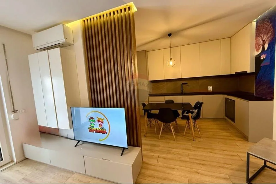 Tirane, shitet , 1 m² 145.000 € (Kodra e Diellit 2 )