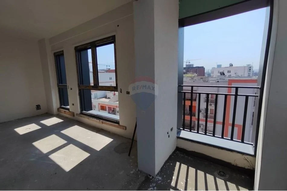 Tirane, shitet apartament 3+1+Ballkon Kati 7, 126 m² 227.000 € (Filip)