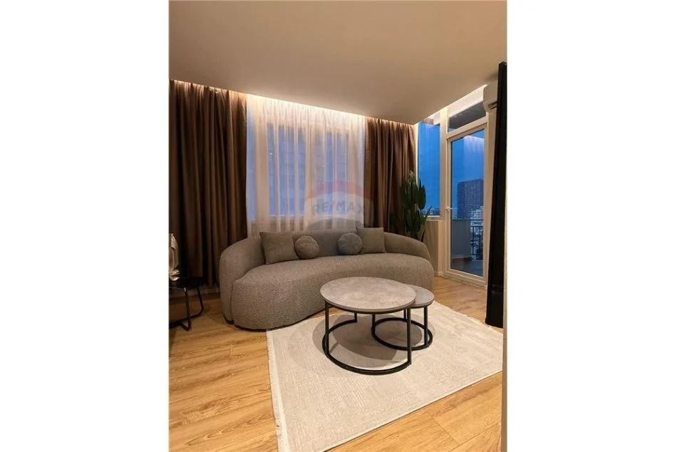 Tirane, shitet apartament 1+1+Ballkon Kati 7, 65 m² 168.000 € (rruga sali butka)