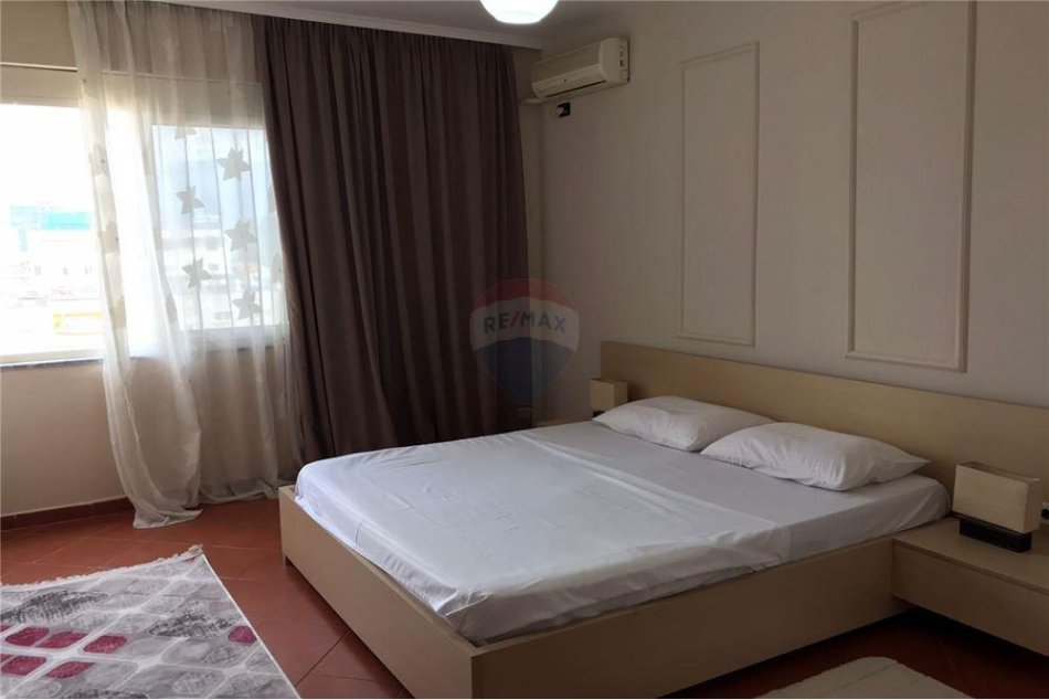 Tirane, jepet me qera 2+1 Kati 7, 82 m² 750 € (Rruga Sami Frasheri)