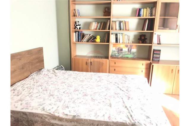 Tirane, jepet me qera apartament duplex 2+1+A+BLK Kati 2, 145 m² 500 Euro (Kristal Center, Komuna Parisit.)