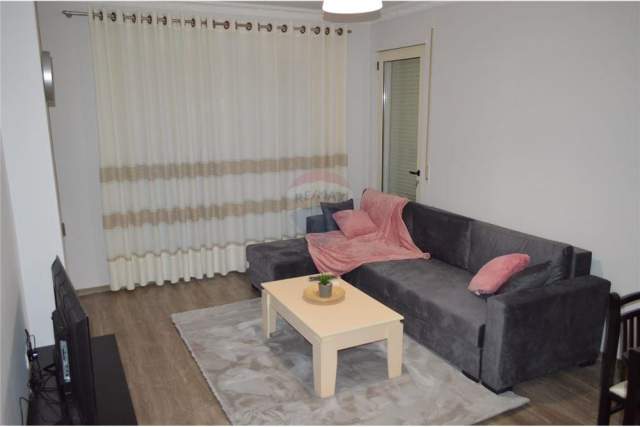 Tirane, jepet me qera apartament 2+1+BLK Kati 1, 120 m² 400 Euro (Teodor Keko Astir Tirane)