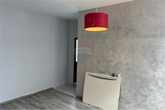 Tirane, jepet me qera apartament 2+1+BLK Kati 3, 93 m² 35.000 Leke (Ferit Xhajko)