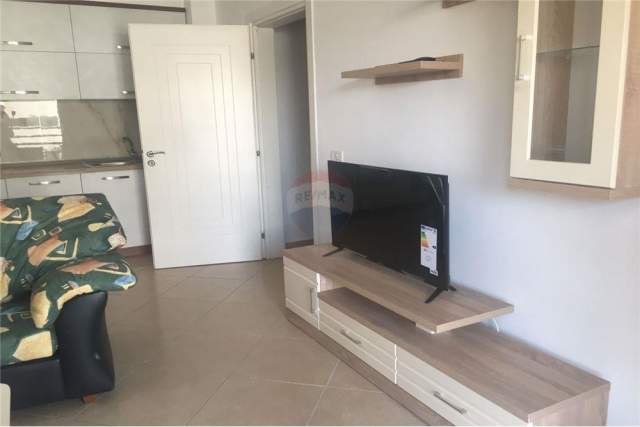 Tirane, jepet me qera apartament 2+1+BLK Kati 5, 92 m² 350 Euro (Foto Xhavella)