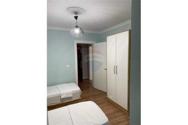 Tirane, jepet me qera apartament 2+1+BLK Kati 2, 95 m² 550 Euro (Myslym Shyri)