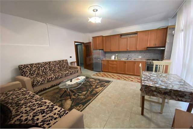 Tirane, jepet me qera apartament 1+1+BLK Kati 2, 55 m² 450  (9-Kateshet)
