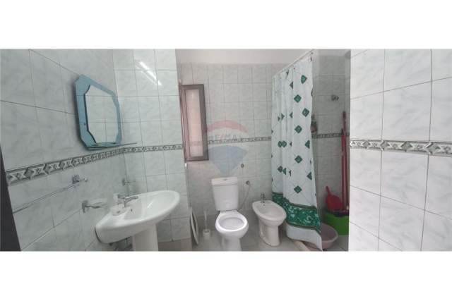 Tirane, jepet me qera apartament 1+1 Kati 4, 70 m² 400 Euro (Myslym Shyri)
