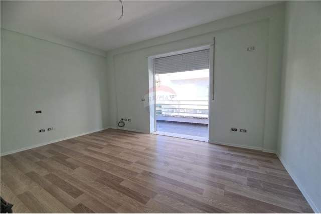 Tirane, shitet apartament 3+1+BLK Kati 3, 177 m² 119.900 Euro (Sotir Ceci)