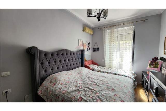 Tirane, jepet me qera apartament 2+1+BLK Kati 2, 74 m² 800 Euro (Shallvaret)