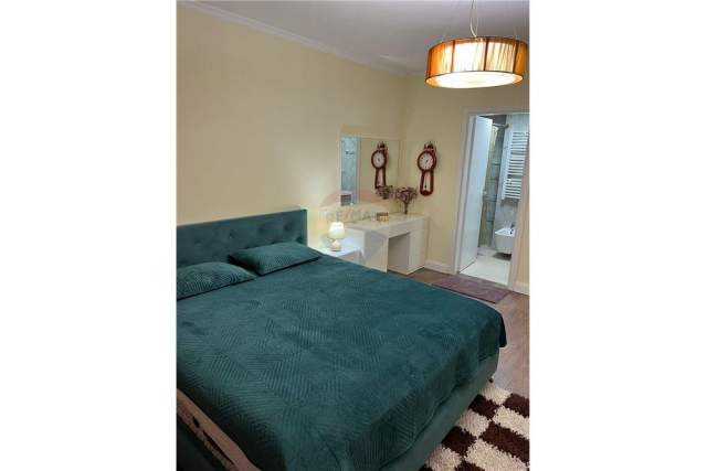 Tirane, jepet me qera apartament 2+1+BLK Kati 2, 104 m² 1.100 Euro (rruga kosovareve)