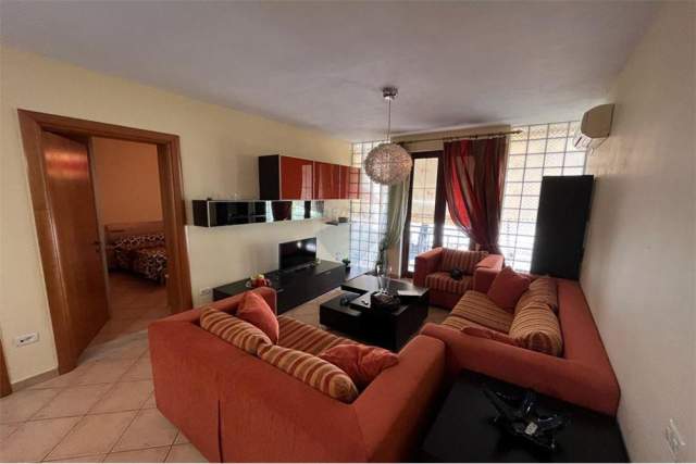 Tirane, jepet me qera apartament 2+1+BLK Kati 2, 80 m² 450 Euro (Myslym Shyri)