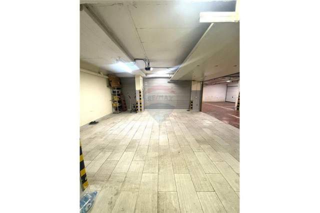 Tirane, jepet me qera apartament 3+1+BLK Kati 6, 125 m² 1.300 Euro (Kopshti Botanik)