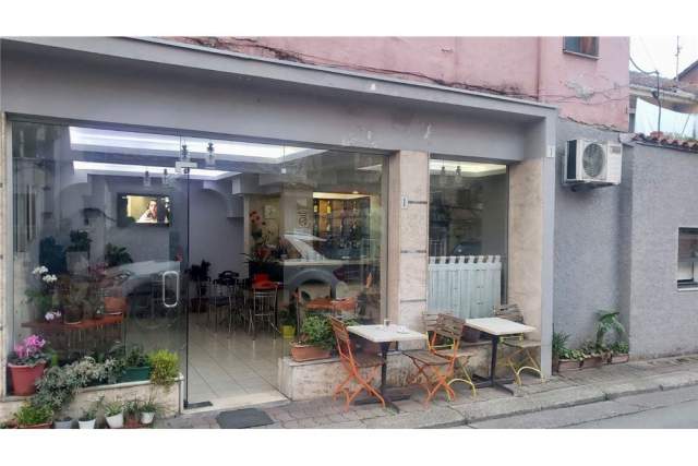 Tirane, jepet me qera lokal Kati 0, 65 m² 800 Euro (21 dhjetori)