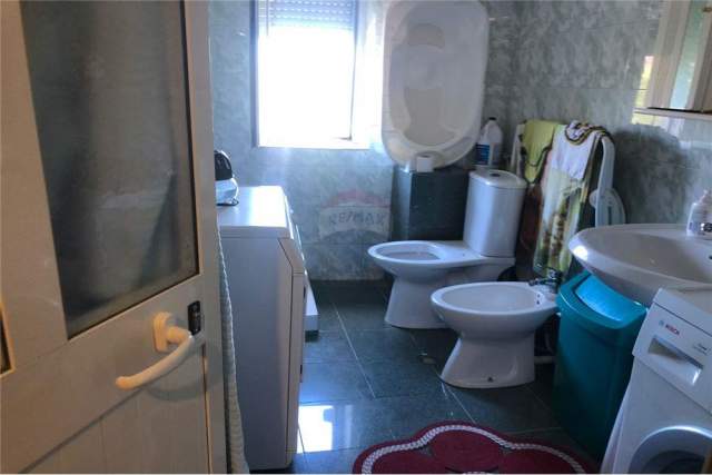 Tirane, shitet apartament 1+1+BLK Kati 5, 57 m² 75.000 Euro