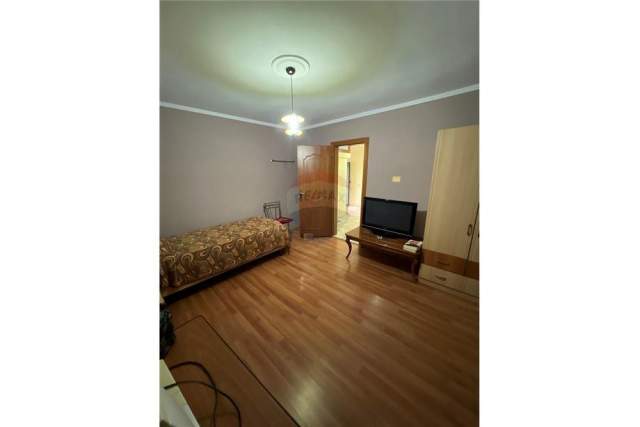 Tirane, shitet apartament duplex 3+1+BLK Kati 5, 117 m² 95.000 Euro (Rruga e dibres)