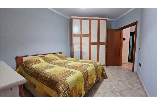 Tirane, jepet me qera apartament 1+1+BLK Kati 8, 65 m² 500 Euro (Rruga Lidhja e Prizrenit)