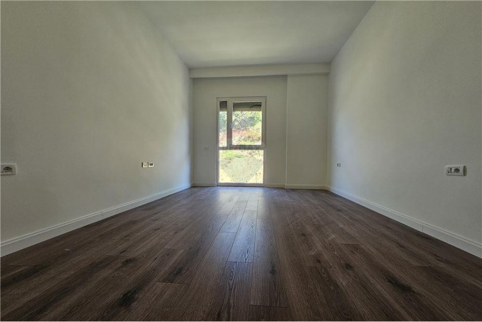 Tirane, shes apartament+verande | Penthouse 4+1+Aneks+Ballkon Kati 3, 226 m² 450.000 € (Rose Garden Residence TEG)