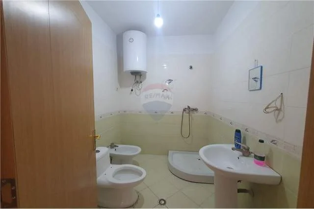 Tirane, shitet apartament 2+1+BLK Kati 8, 93 m² 93.000 Euro