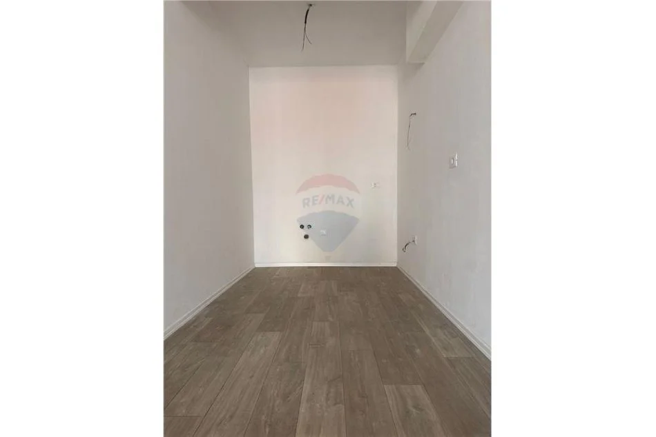 SHESIM APARTAMENT 2+1 RRUGA E KAVAJES!