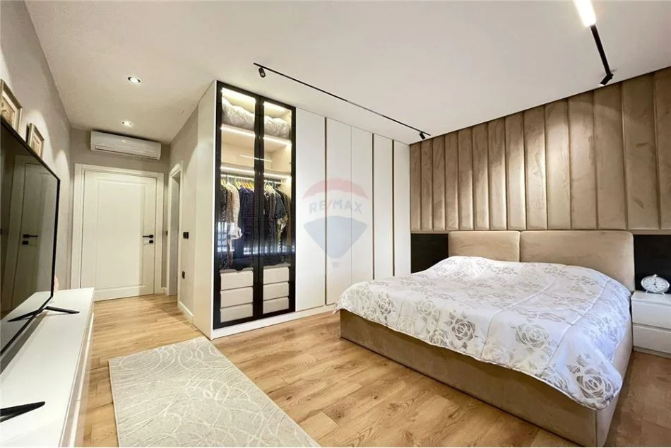 APARTAMENT 2+1 PER SHITJE TEK OPTIKA ROMA!