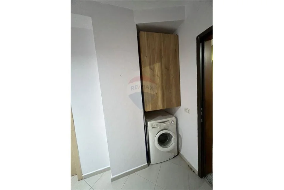 Tirane, jepet me qera apartament 1+1, Kati 7, 75 m2 450 € (Bulevardi Migjeni - Astir, Shqipëri)