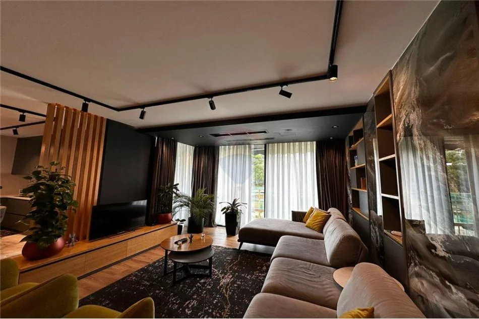 Tirane, shitet apartament 2+1+Ballkon Kati 6, 146 m² 460.000 € (Rruga Bilal Sino - Kopshti Zoologjik, Shqipëri)