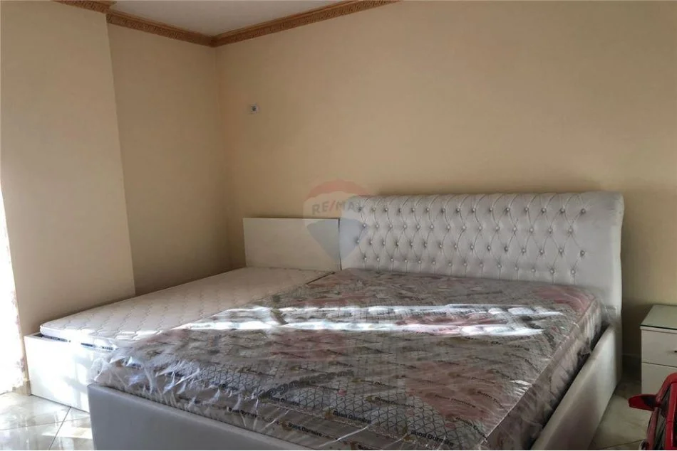 Tirane, jepet me qera apartament 2+1 , 120 m² 450 € (Rruga Teodor Keko)