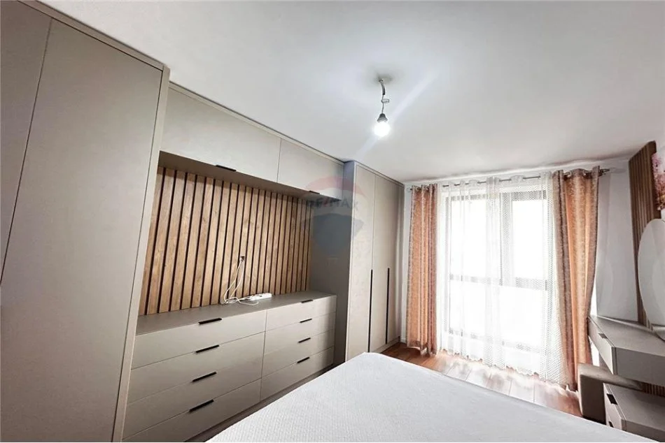 Tirane, jepet me qera apartament 1+1 , 75 m² 550 € (Fusha e Aviacionit)