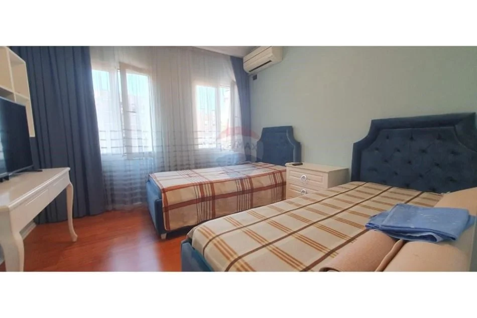 Tirane, jepet me qera apartament 2+1 Kati 5, 135 m² 1.500 € (Apartament 2+1+2 me qira te Kopshti Zoologjik!)
