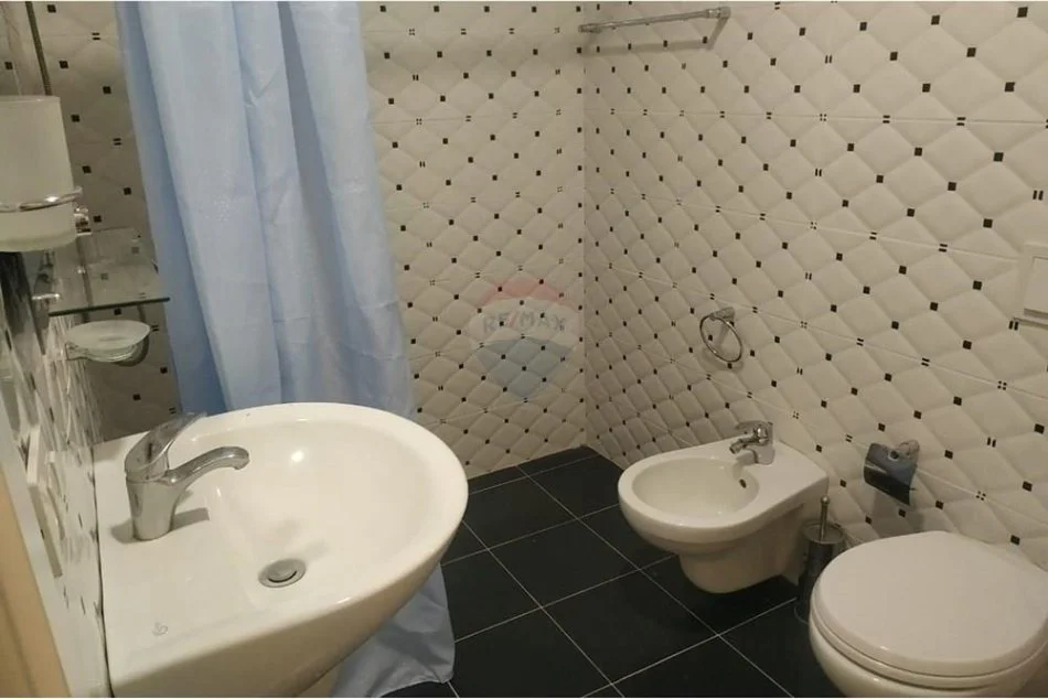 Tirane, jepet me qera apartament 2+1 Kati 3, 96 m² 500 € (Don Bosko)