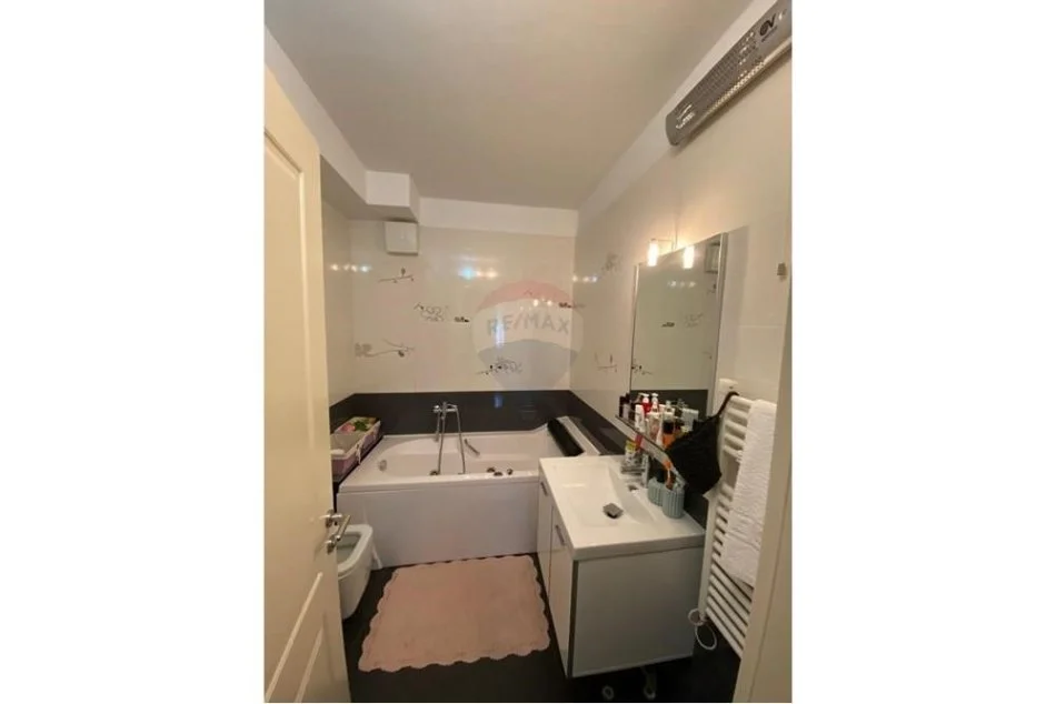 Tirane, shitet apartament 2+1 , 132 m² 295.500 € (Apartament 2+1 per shitje tek Rruga Elbasanit!)