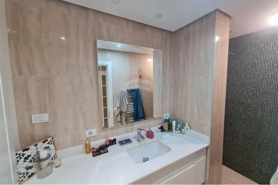 Tirane, shitet apartament 2+1 Kati 1, 89 m² 220.000 € (Super Apartament 2+1 +Post Parkimi Ne Shitje)