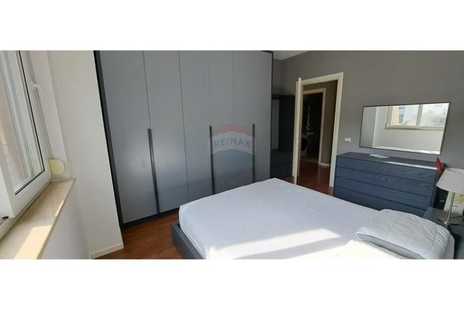 Tirane, jepet me qera 1+1 Kati 5, 70 m² 600 € (Rezidenca Kodra e Diellit)