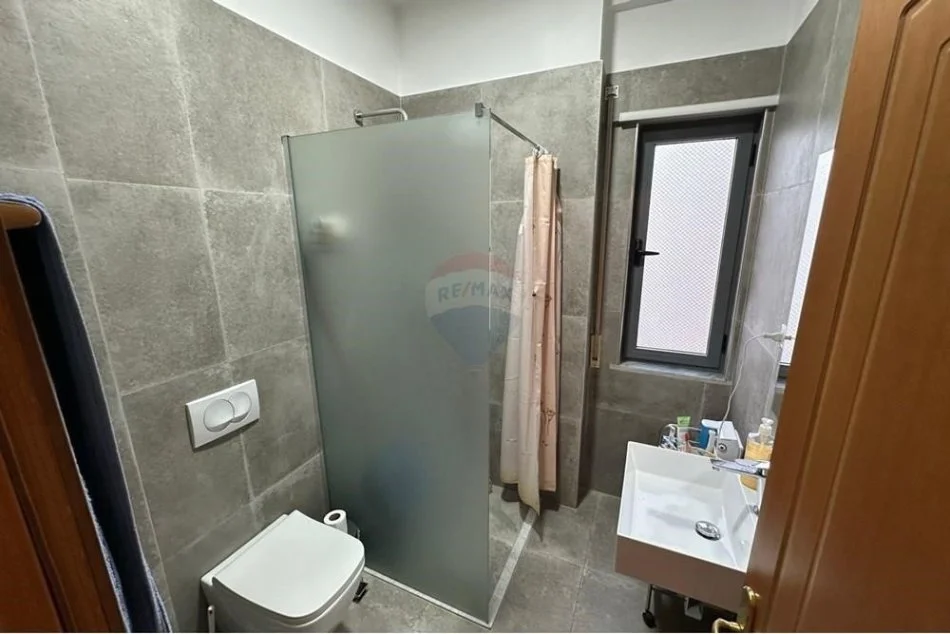 Tirane, shitet apartament 2+1 , 109 m² 225.000 € (APARTAMENT 2+1 PER SHITJE (KOMUNA PARISIT))