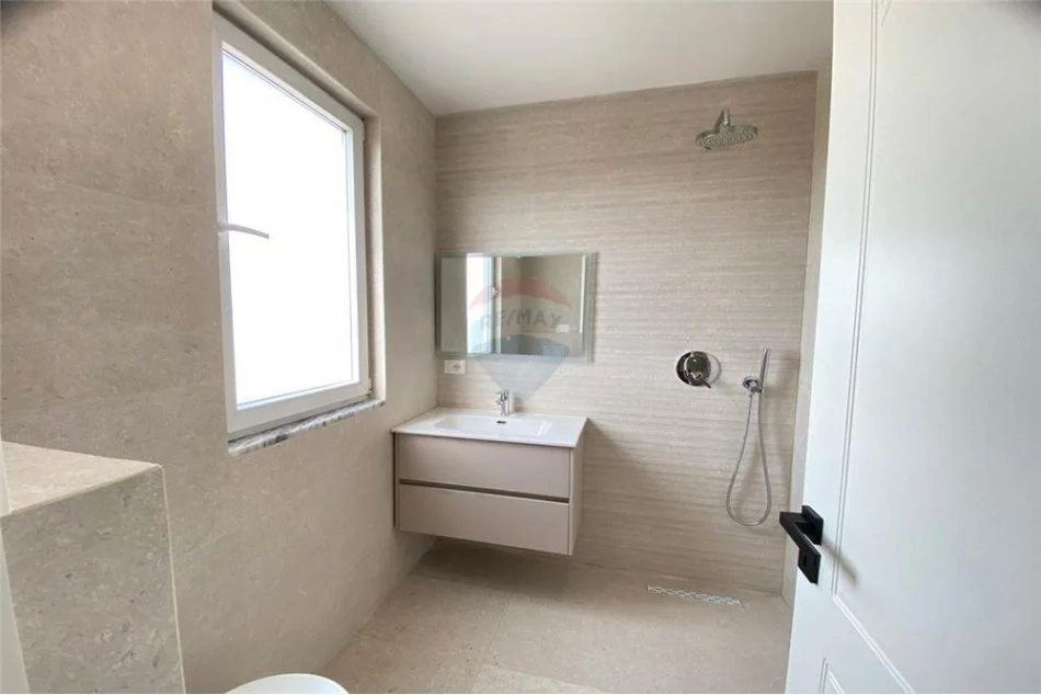 Tirane, shitet apartament 2+1 Kati 11, 87 m² 190.000 € (Rruga e Kavajes - Rruga e Kavajës)